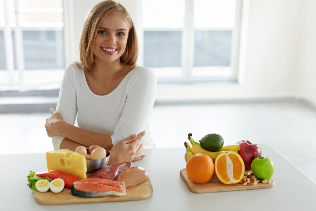 woman with chosen dietary food